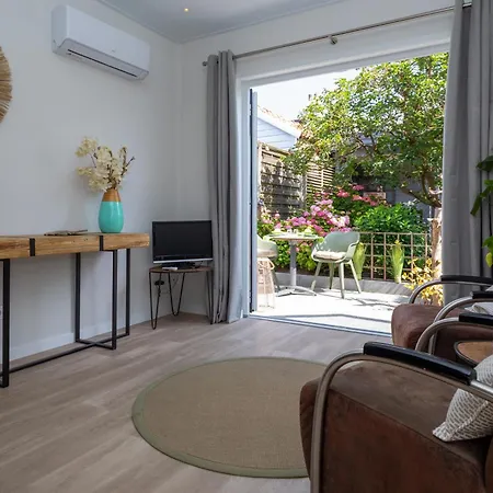 Meer-c Apartment